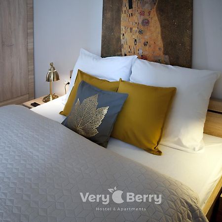 Przestronny Apartament Very Berry W Poznaniu Z Dwiema Sypialniami By Noclegi Renters Ngoại thất bức ảnh