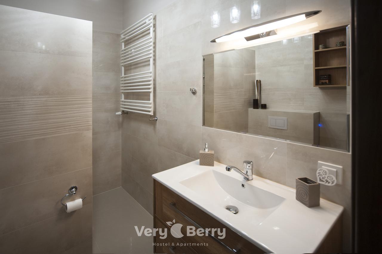 Przestronny Apartament Very Berry W Poznaniu Z Dwiema Sypialniami By Noclegi Renters Ngoại thất bức ảnh