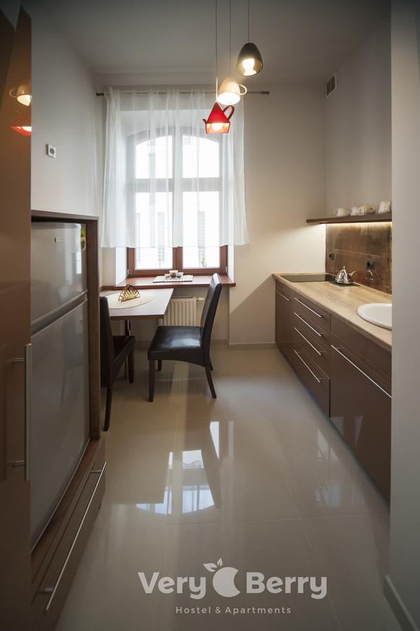 Przestronny Apartament Very Berry W Poznaniu Z Dwiema Sypialniami By Noclegi Renters Ngoại thất bức ảnh
