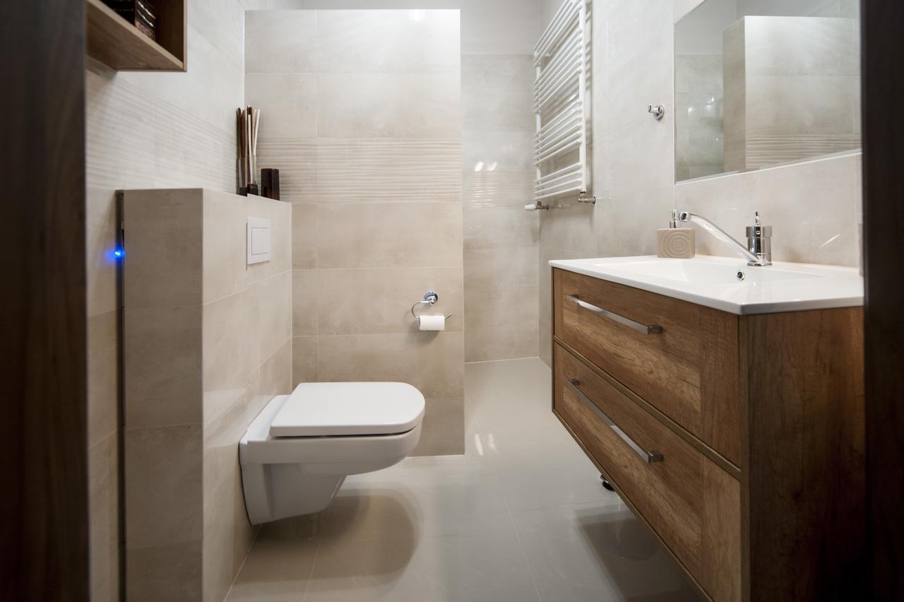 Przestronny Apartament Very Berry W Poznaniu Z Dwiema Sypialniami By Noclegi Renters Ngoại thất bức ảnh
